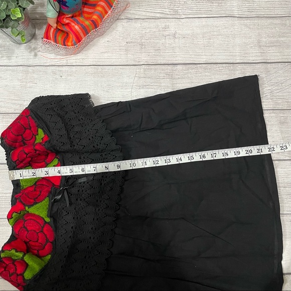 Mexican Embroidered Blouse top - Picture 6 of 6